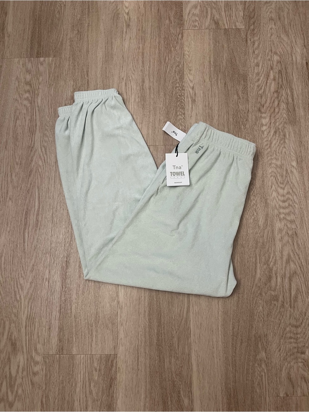 aritzia sweatpants